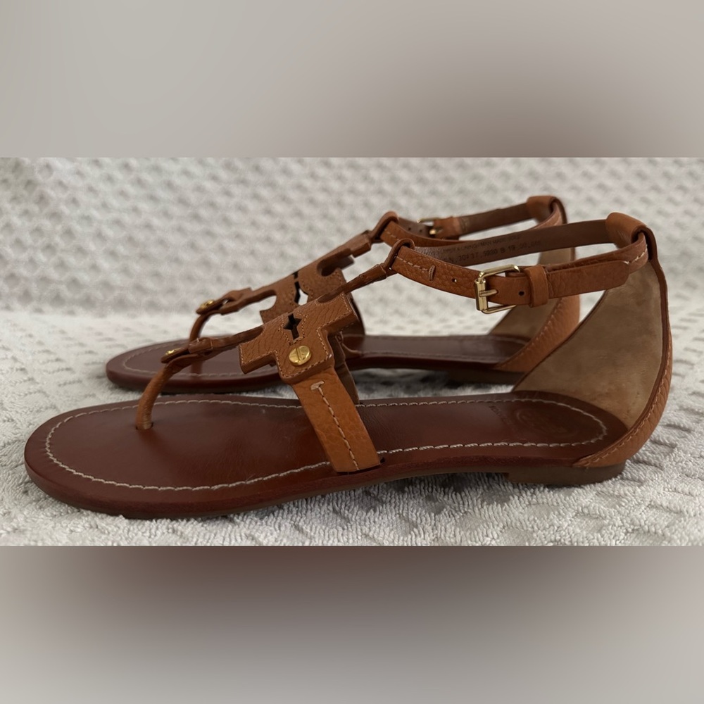 Tory Burch Phoebe Flat Thong Tumbled Leather Sandal Royal Tan Brown Size 6 30437 - Picture 2 of 16